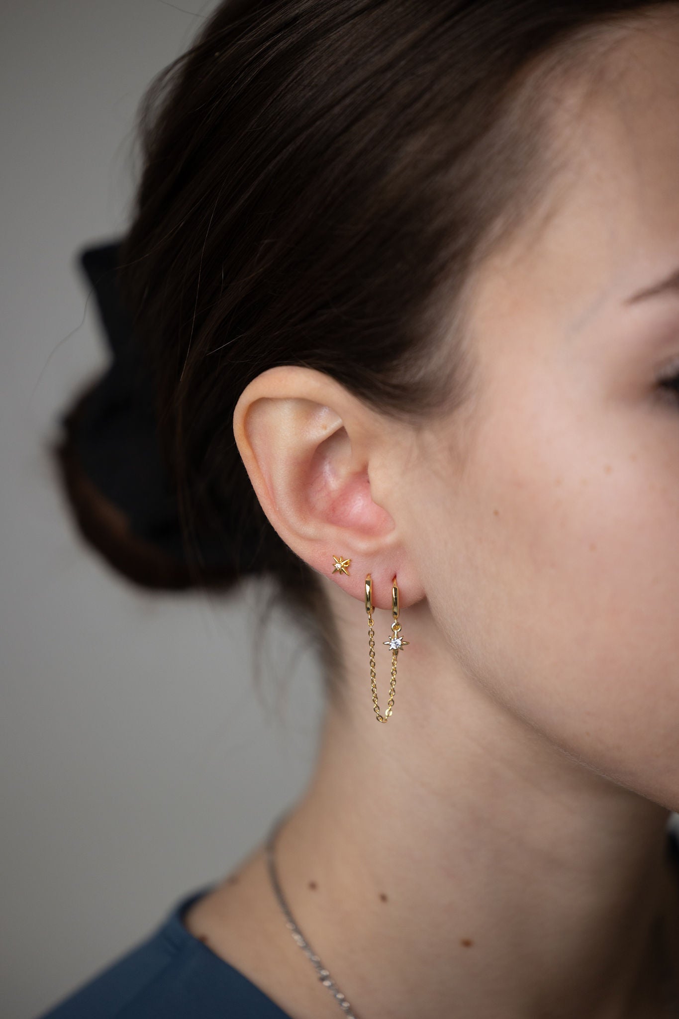 gold connected hoops, dainty chain earring set in gold